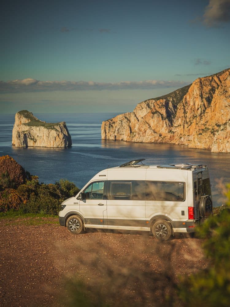 Aluminiowe mocowanie koła zapasowego z drabinką do MAN TGE, Crafter 2 i Grand California thumbnail 7