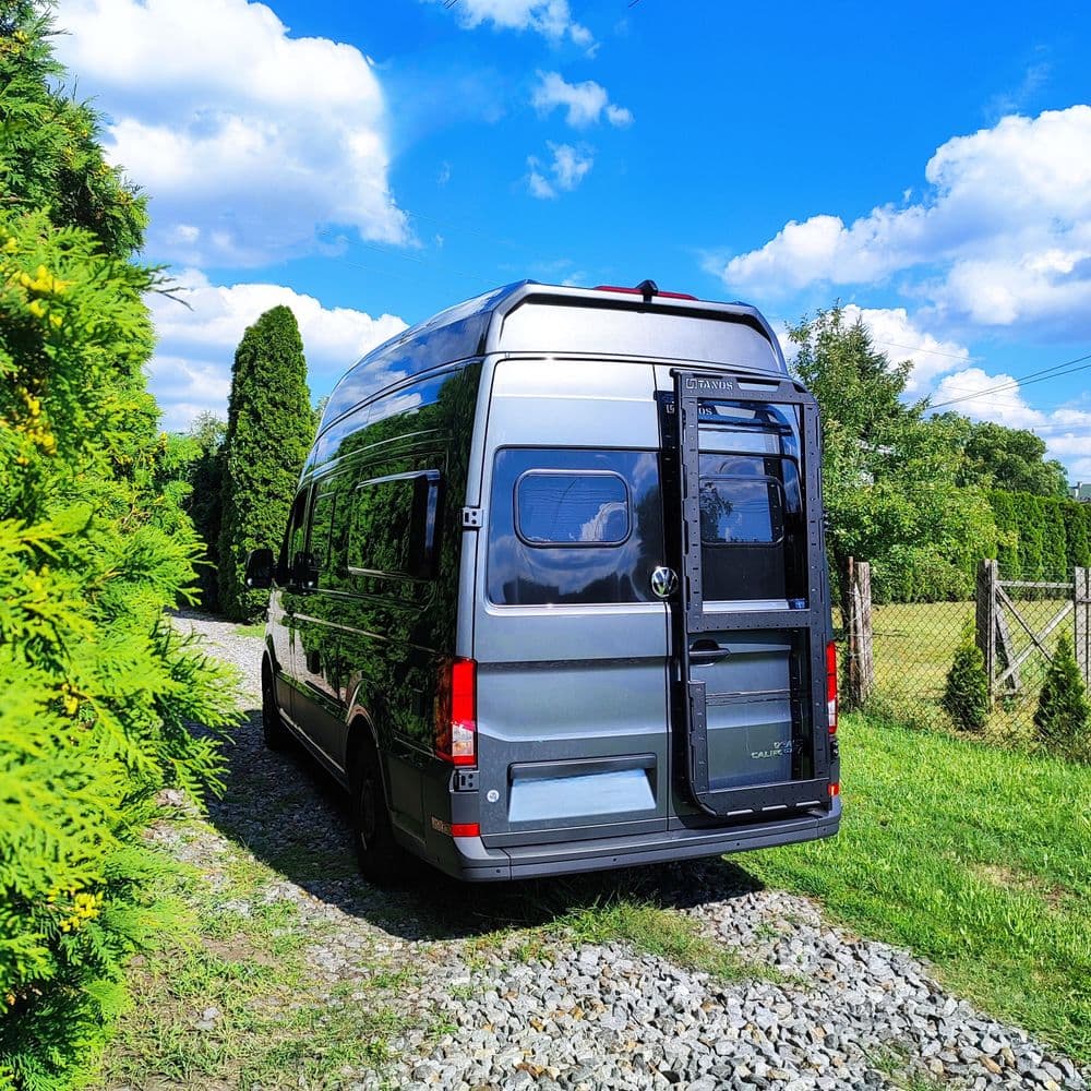 Aluminiowy stelaż wielofunkcyjny do pojazdów MAN TGE, Volkswagen Crafter 2 oraz Volkswagen Grand California thumbnail 5