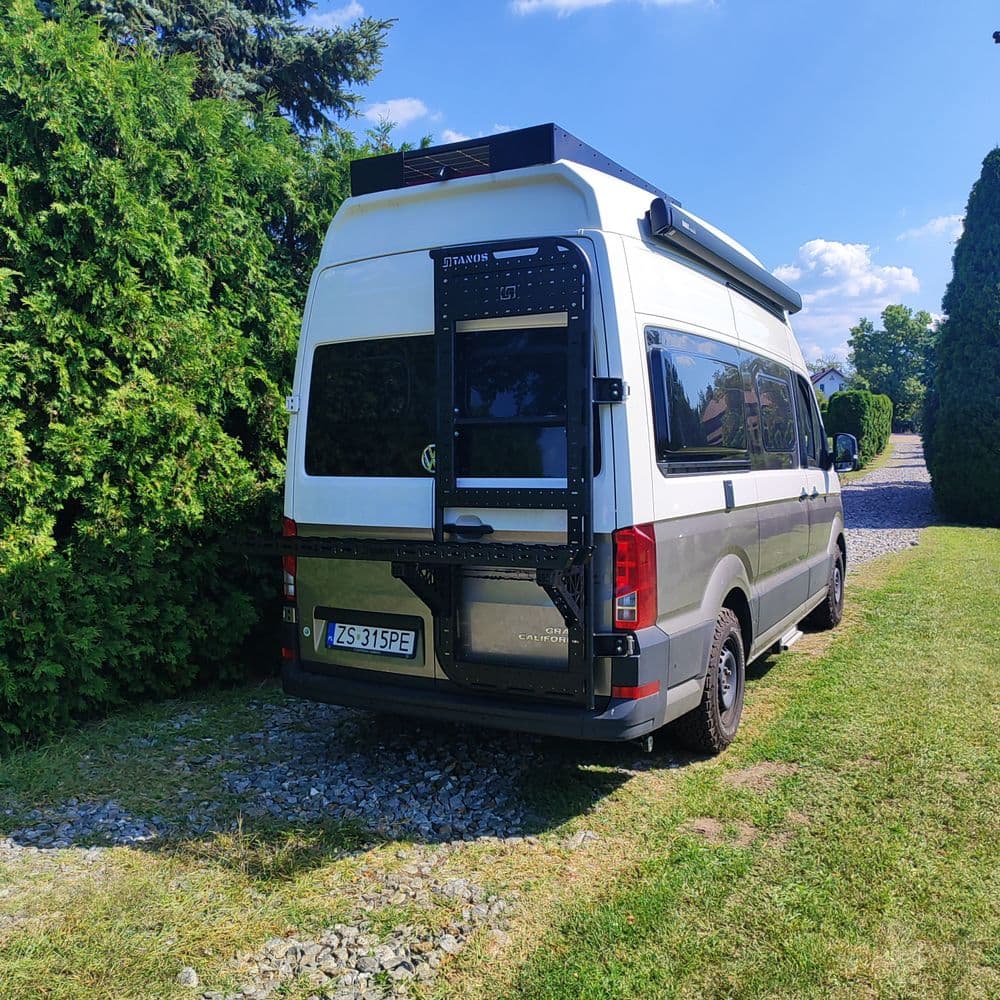 Aluminiowy stelaż wielofunkcyjny do pojazdów MAN TGE, Volkswagen Crafter 2 oraz Volkswagen Grand California thumbnail 8