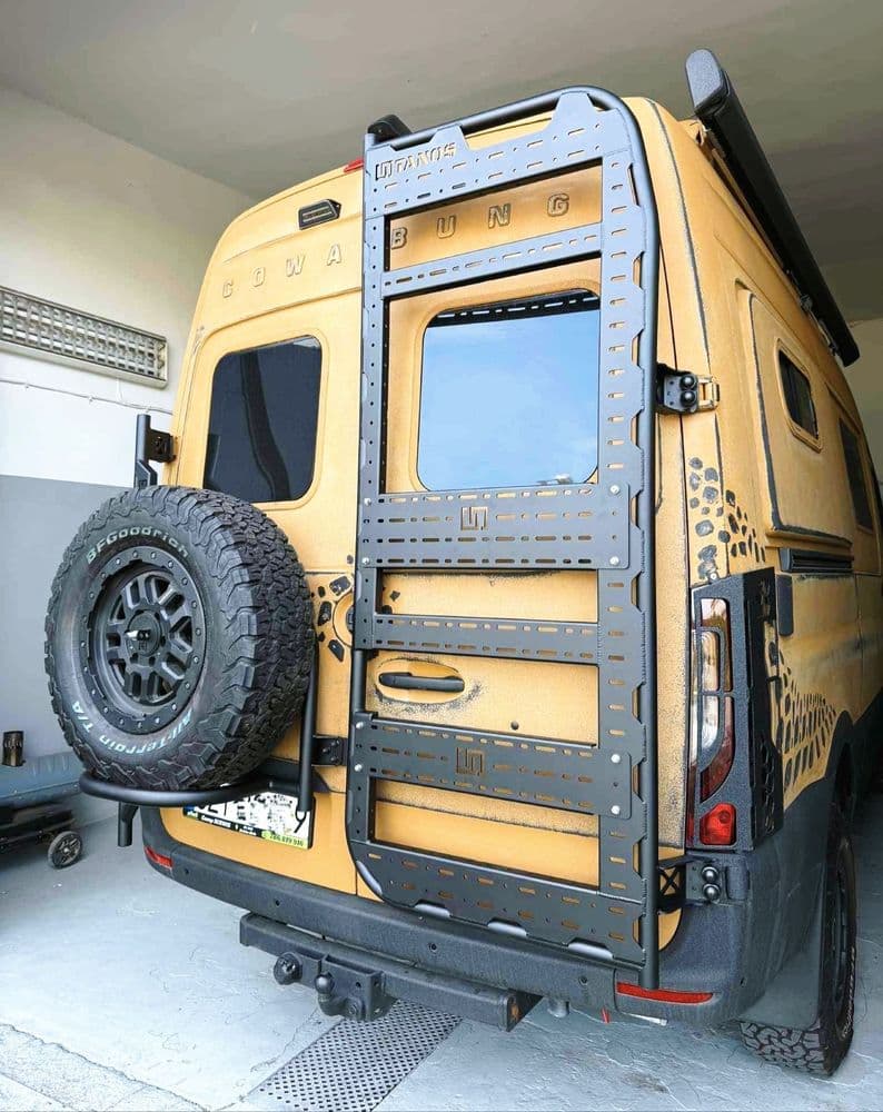 Aluminiowy stelaż wielofunkcyjny Sprinter 907