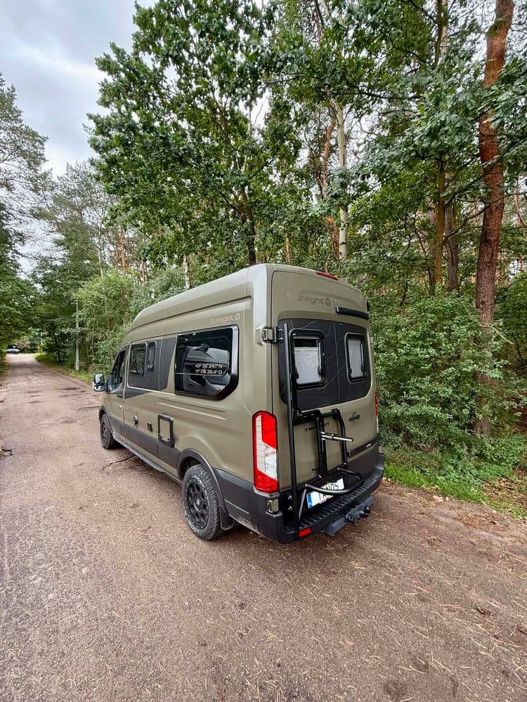 Aluminiowe mocowanie koła zapasowego do Forda Transita – wersja bez drabinki