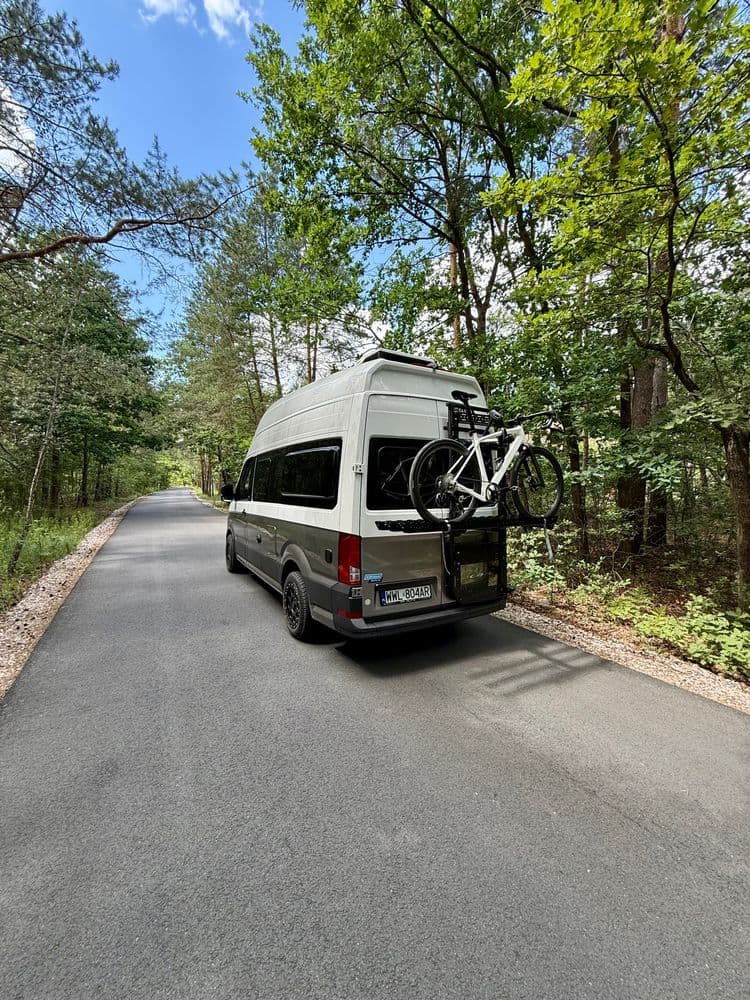 Multifunktionaler Aluminiumrahmen für MAN TGE, Volkswagen Crafter 2 und Volkswagen Grand California thumbnail 2