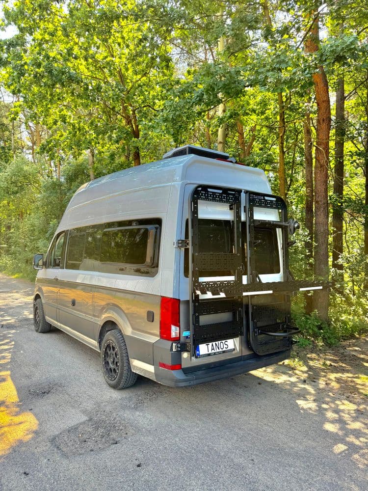 Multifunktionaler Aluminiumrahmen für MAN TGE, Volkswagen Crafter 2 und Volkswagen Grand California thumbnail 3